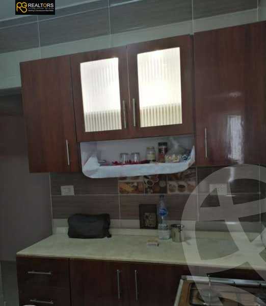 https://aqarmap.com.eg/ar/listing/3625062-for-sale-cairo-el-sheikh-zayed-city-el-hay-el-thaleth-ashaer-area-3-al-shabab-rd