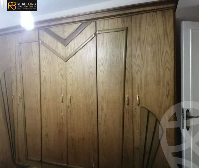 https://aqarmap.com.eg/ar/listing/3625062-for-sale-cairo-el-sheikh-zayed-city-el-hay-el-thaleth-ashaer-area-3-al-shabab-rd