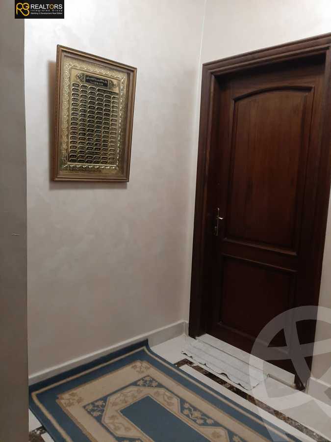 https://aqarmap.com.eg/ar/listing/3626573-for-sale-cairo-el-sheikh-zayed-city-compounds-in-sheikh-zayed-beverly-hills