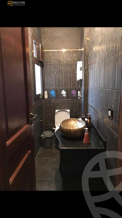 https://aqarmap.com.eg/ar/listing/3626687-for-sale-cairo-el-sheikh-zayed-city-compounds-in-sheikh-zayed-casa