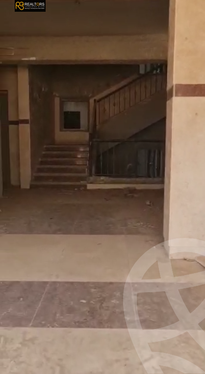 https://aqarmap.com.eg/ar/listing/3640116-for-sale-cairo-el-sheikh-zayed-city-compounds-in-sheikh-zayed-beverly-hills