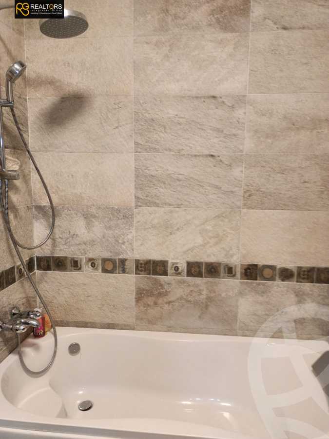 https://aqarmap.com.eg/ar/listing/3641915-for-rent-cairo-el-sheikh-zayed-city-compounds-in-sheikh-zayed-casa