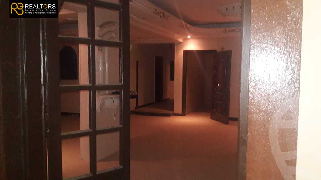 https://aqarmap.com.eg/ar/listing/3643924-for-sale-cairo-6th-of-october-el-ahyaa-neighborhood-4th-school-st