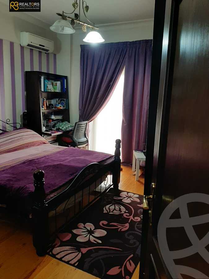 https://aqarmap.com.eg/ar/listing/3649770-for-sale-cairo-el-sheikh-zayed-city-compounds-in-sheikh-zayed-beverly-hills