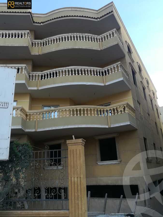 https://aqarmap.com.eg/ar/listing/3676760-for-sale-cairo-el-sheikh-zayed-city-compounds-in-sheikh-zayed-beverly-hills