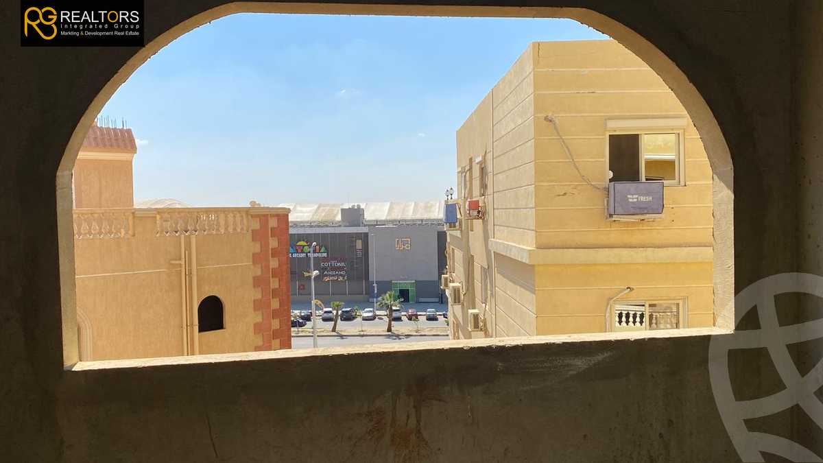 https://aqarmap.com.eg/ar/listing/3676760-for-sale-cairo-el-sheikh-zayed-city-compounds-in-sheikh-zayed-beverly-hills
