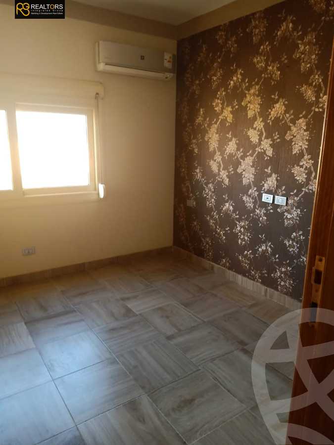 https://aqarmap.com.eg/ar/listing/3677603-for-sale-cairo-el-sheikh-zayed-city-compounds-in-sheikh-zayed-beverly-hills