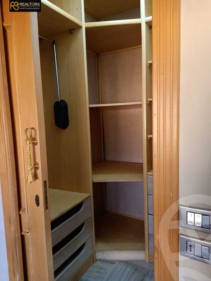 https://aqarmap.com.eg/ar/listing/3677603-for-sale-cairo-el-sheikh-zayed-city-compounds-in-sheikh-zayed-beverly-hills