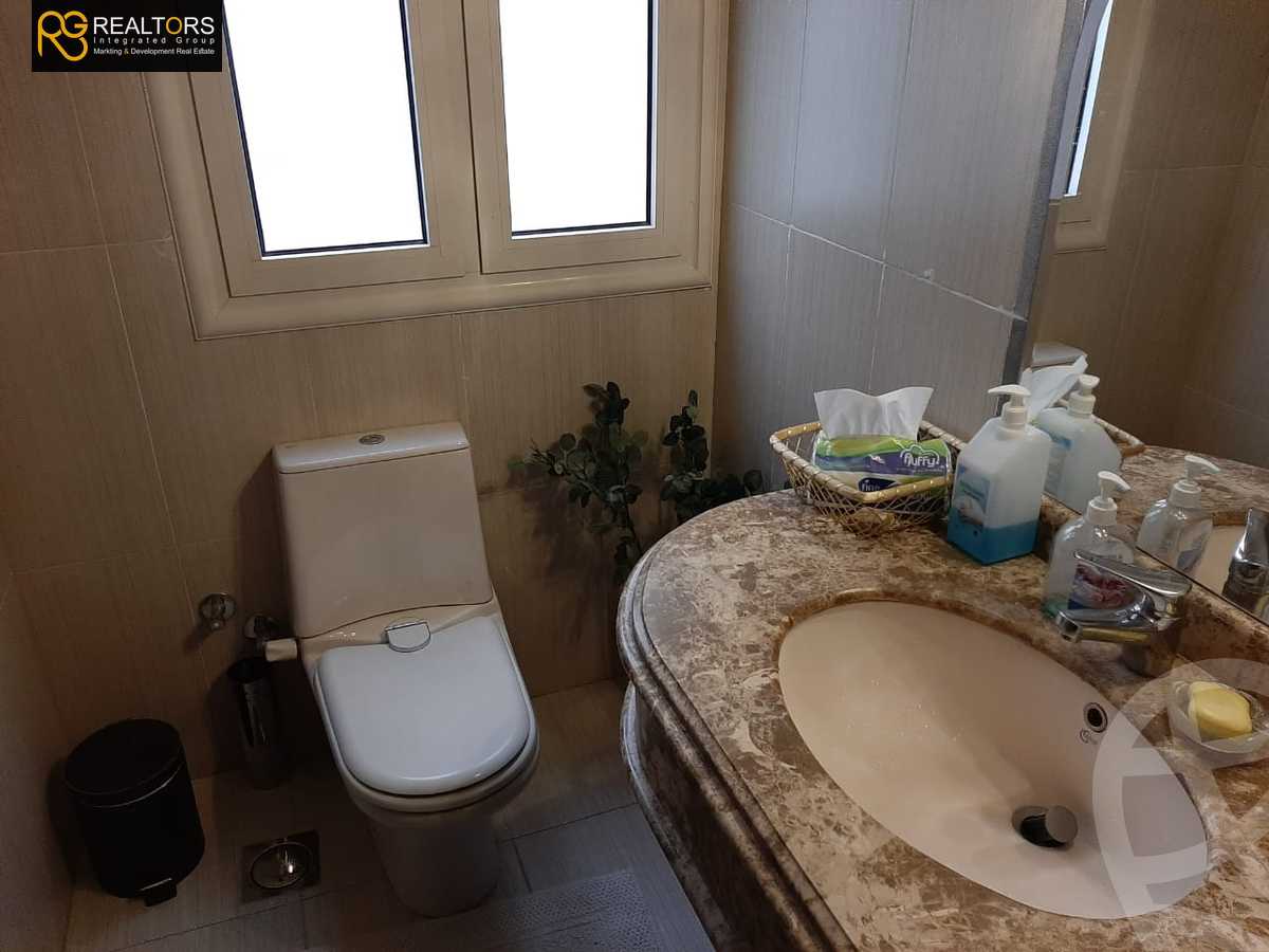 https://aqarmap.com.eg/ar/listing/3677769-for-sale-cairo-el-sheikh-zayed-city-compounds-in-sheikh-zayed-beverly-hills