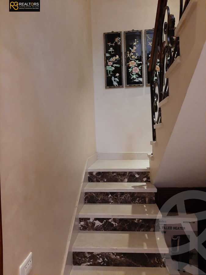 https://aqarmap.com.eg/ar/listing/3690567-for-sale-cairo-el-sheikh-zayed-city-compounds-in-sheikh-zayed-beverly-hills