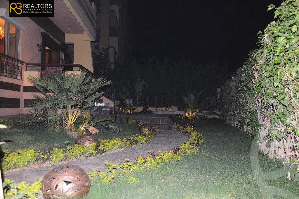 https://aqarmap.com.eg/ar/listing/3706776-for-sale-cairo-el-sheikh-zayed-city-compounds-in-sheikh-zayed-opera-city