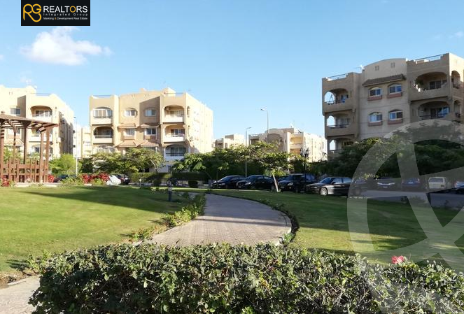 https://aqarmap.com.eg/ar/listing/3706875-for-sale-cairo-el-sheikh-zayed-city-compounds-in-sheikh-zayed-beverly-hills