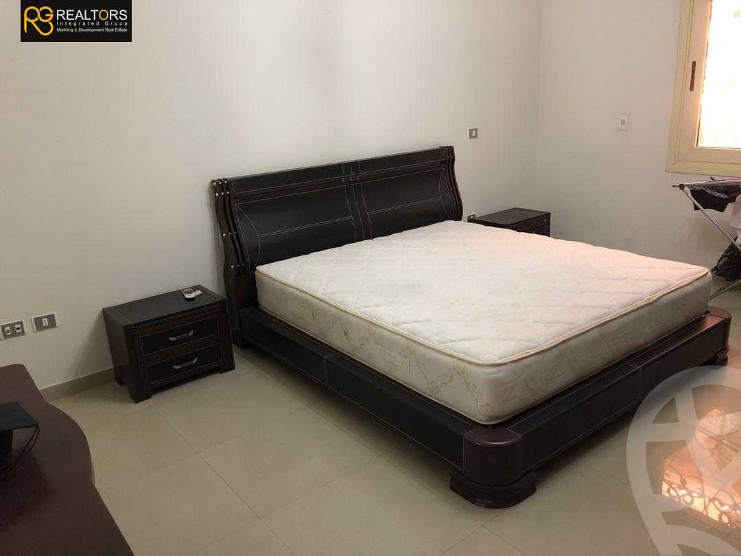 https://aqarmap.com.eg/ar/listing/3732402-for-sale-cairo-el-sheikh-zayed-city-compounds-in-sheikh-zayed-el-khamayel