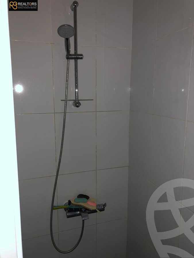 https://aqarmap.com.eg/ar/listing/3732402-for-sale-cairo-el-sheikh-zayed-city-compounds-in-sheikh-zayed-el-khamayel