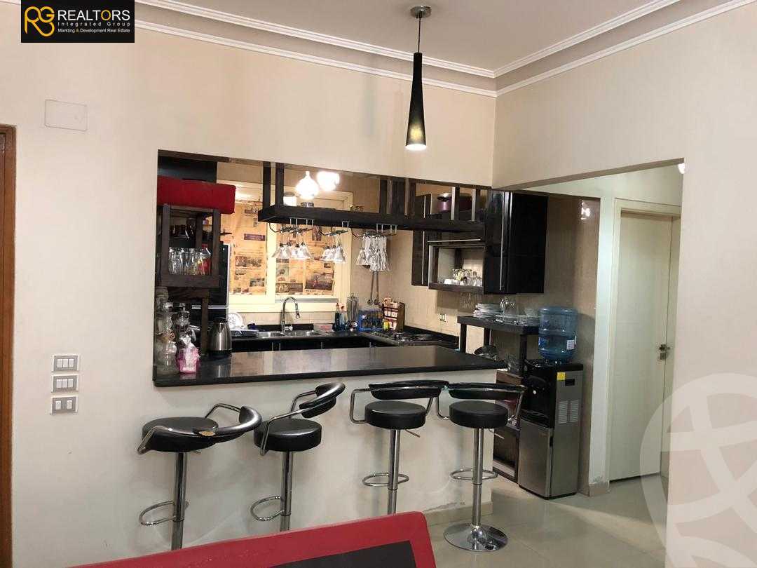 https://aqarmap.com.eg/ar/listing/3732402-for-sale-cairo-el-sheikh-zayed-city-compounds-in-sheikh-zayed-el-khamayel
