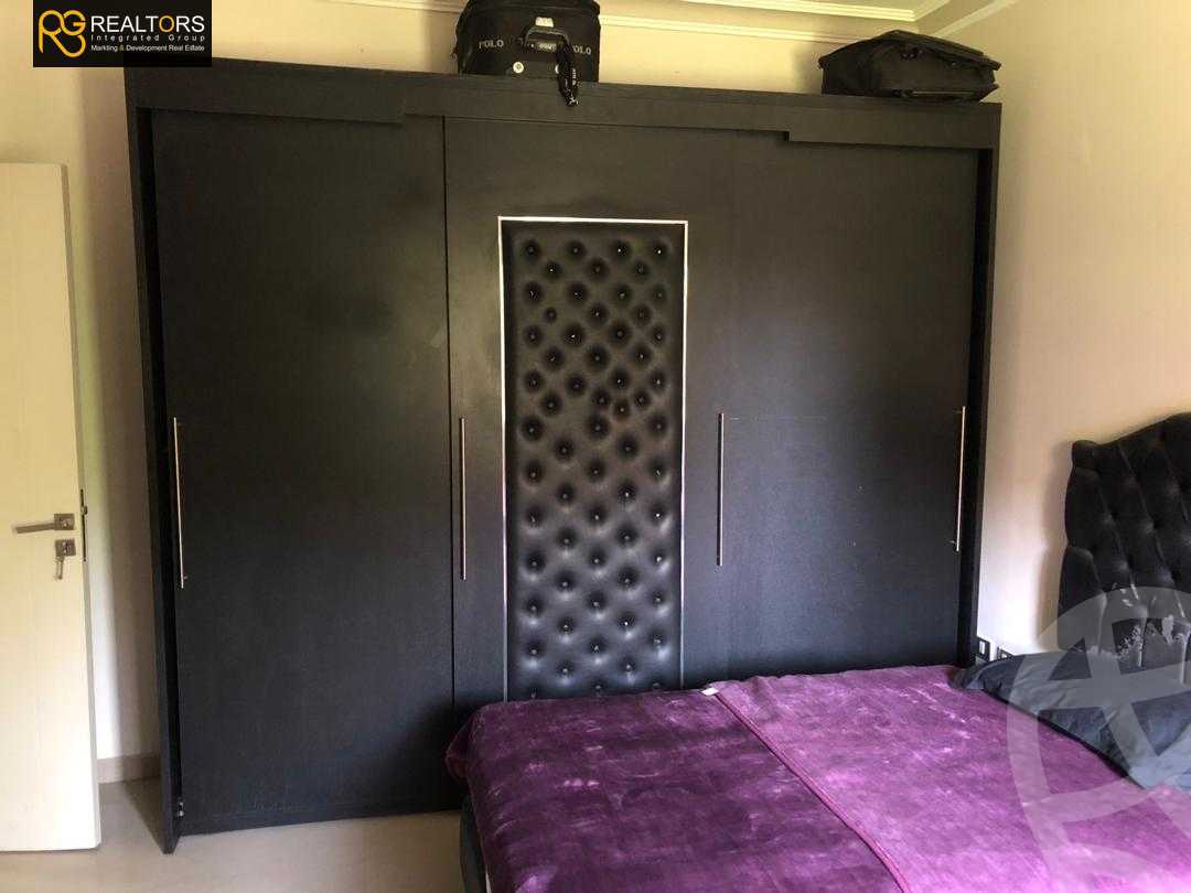 https://aqarmap.com.eg/ar/listing/3732402-for-sale-cairo-el-sheikh-zayed-city-compounds-in-sheikh-zayed-el-khamayel