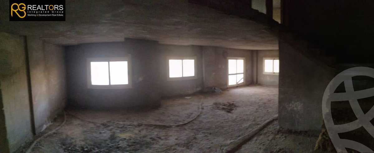 https://aqarmap.com.eg/ar/listing/3747003-for-sale-cairo-el-sheikh-zayed-city-compounds-in-sheikh-zayed-el-khamayel