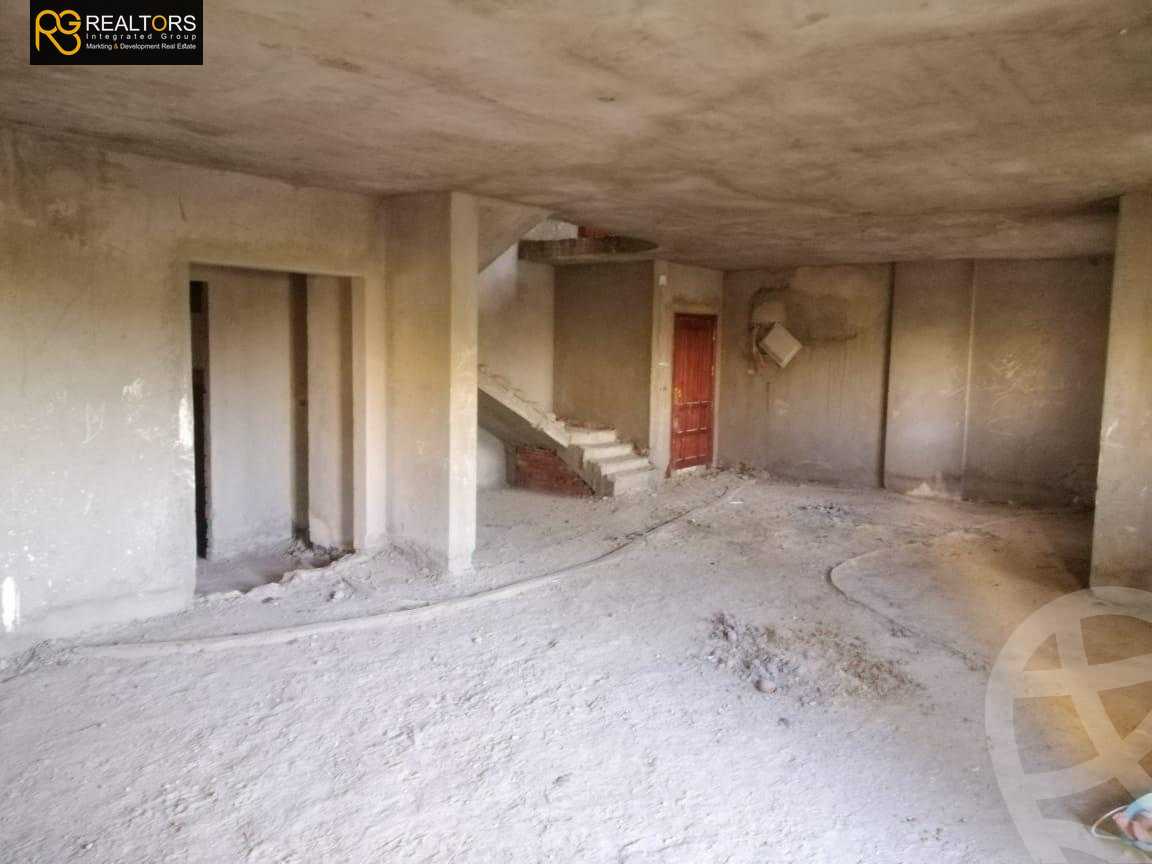 https://aqarmap.com.eg/ar/listing/3747003-for-sale-cairo-el-sheikh-zayed-city-compounds-in-sheikh-zayed-el-khamayel
