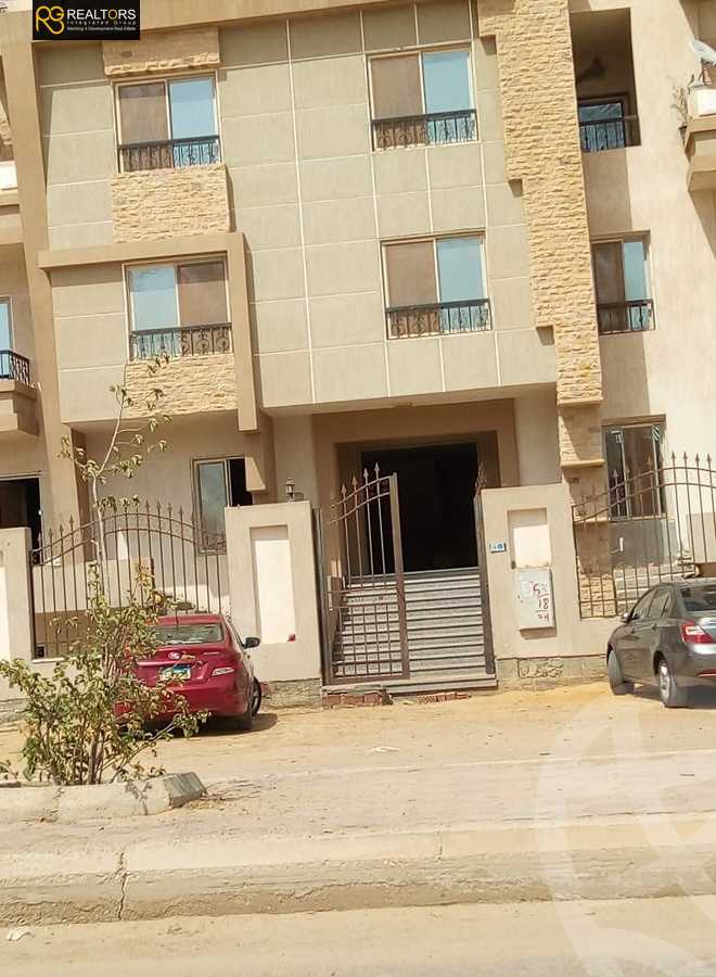 https://aqarmap.com.eg/ar/listing/3750001-for-sale-cairo-el-sheikh-zayed-city-el-hay-eltaseaa-area-1-el-bostan-st