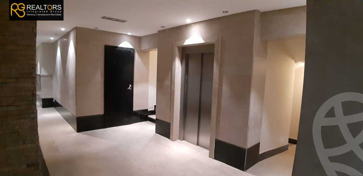https://aqarmap.com.eg/ar/listing/3762673-for-rent-cairo-el-sheikh-zayed-city-compounds-in-sheikh-zayed-the-courtyard