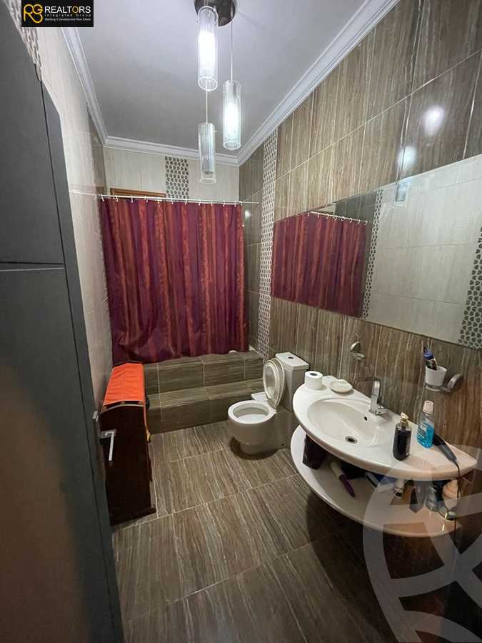 https://aqarmap.com.eg/ar/listing/3762692-for-sale-cairo-el-sheikh-zayed-city-compounds-in-sheikh-zayed-beverly-hills