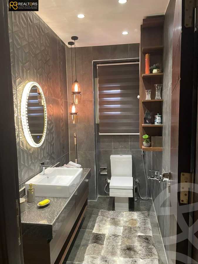 https://aqarmap.com.eg/ar/listing/3784100-for-sale-cairo-el-sheikh-zayed-city-el-hay-elthaleth-shr-30