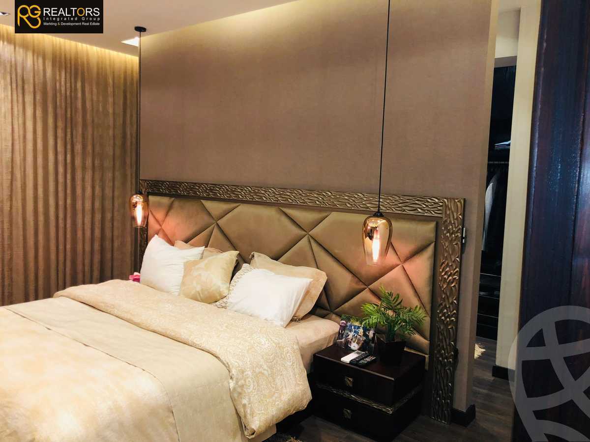 https://aqarmap.com.eg/ar/listing/3784100-for-sale-cairo-el-sheikh-zayed-city-el-hay-elthaleth-shr-30