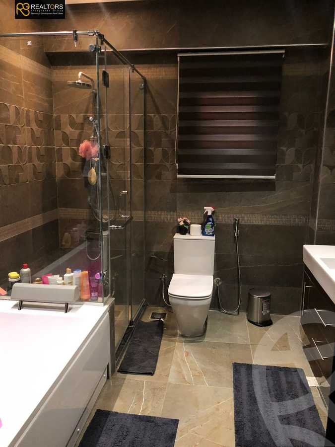 https://aqarmap.com.eg/ar/listing/3784100-for-sale-cairo-el-sheikh-zayed-city-el-hay-elthaleth-shr-30