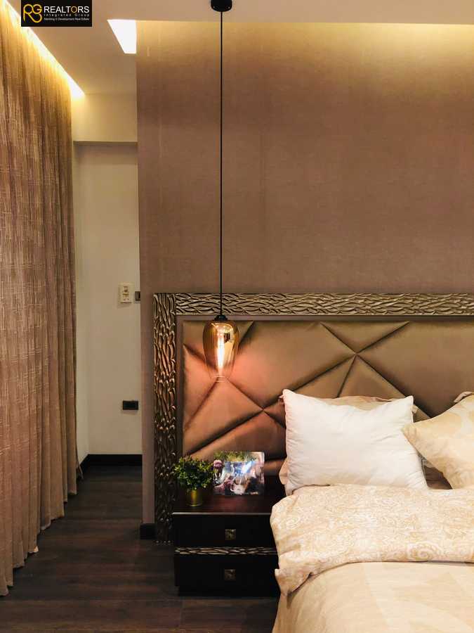 https://aqarmap.com.eg/ar/listing/3784100-for-sale-cairo-el-sheikh-zayed-city-el-hay-elthaleth-shr-30