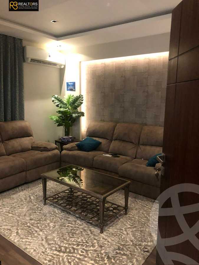 https://aqarmap.com.eg/ar/listing/3784100-for-sale-cairo-el-sheikh-zayed-city-el-hay-elthaleth-shr-30