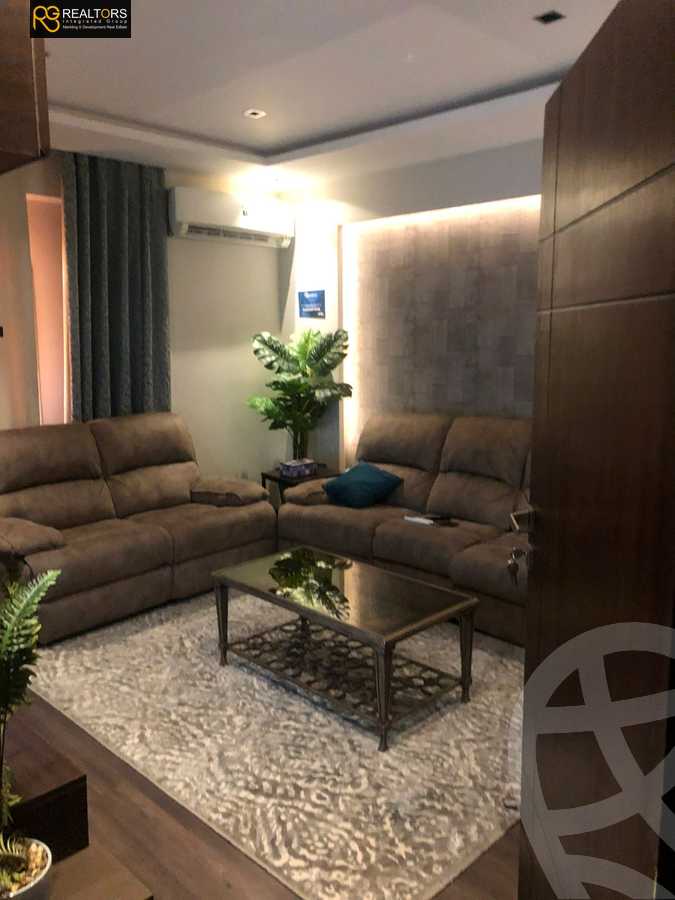 https://aqarmap.com.eg/ar/listing/3784100-for-sale-cairo-el-sheikh-zayed-city-el-hay-elthaleth-shr-30