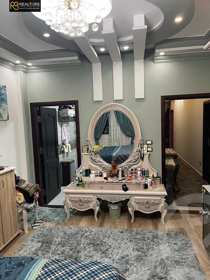 https://aqarmap.com.eg/ar/listing/3786447-for-sale-cairo-el-sheikh-zayed-city-el-hay-eltaseaa-area-3