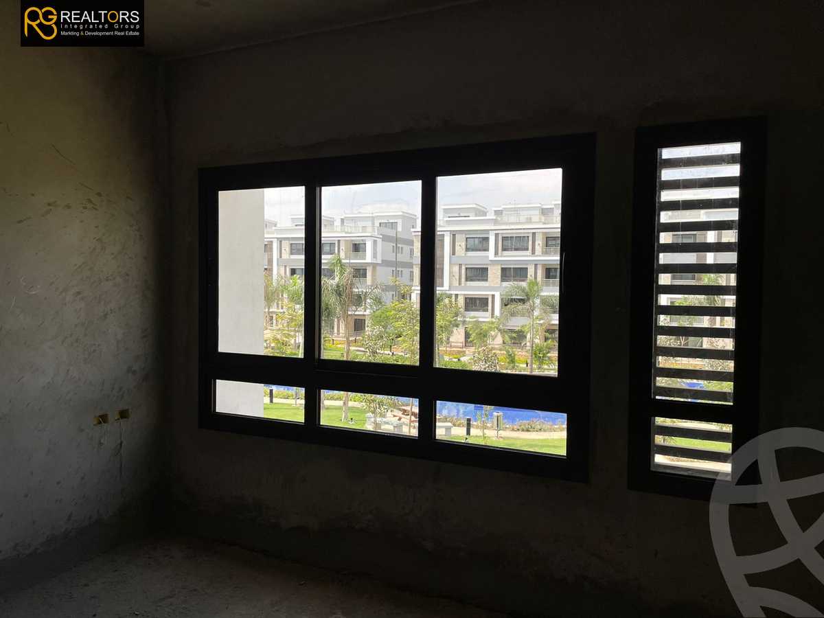 https://aqarmap.com.eg/en/listing/3788370-for-sale-cairo-el-sheikh-zayed-city-compounds-kmbwnd-wn-16-swdyk