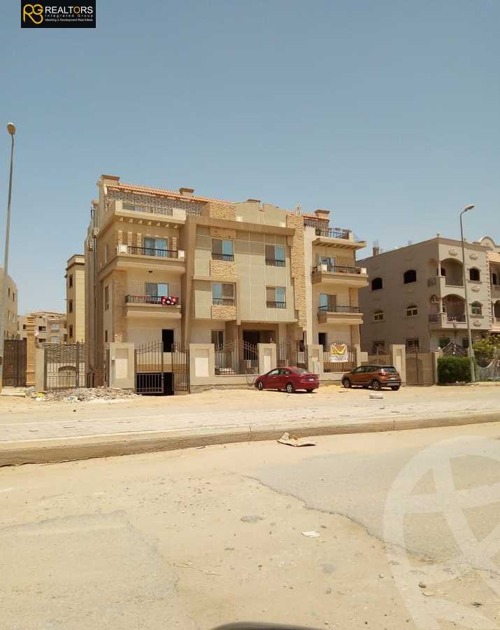 https://aqarmap.com.eg/ar/listing/3788371-for-sale-cairo-el-sheikh-zayed-city-el-hay-eltaseaa-area-3