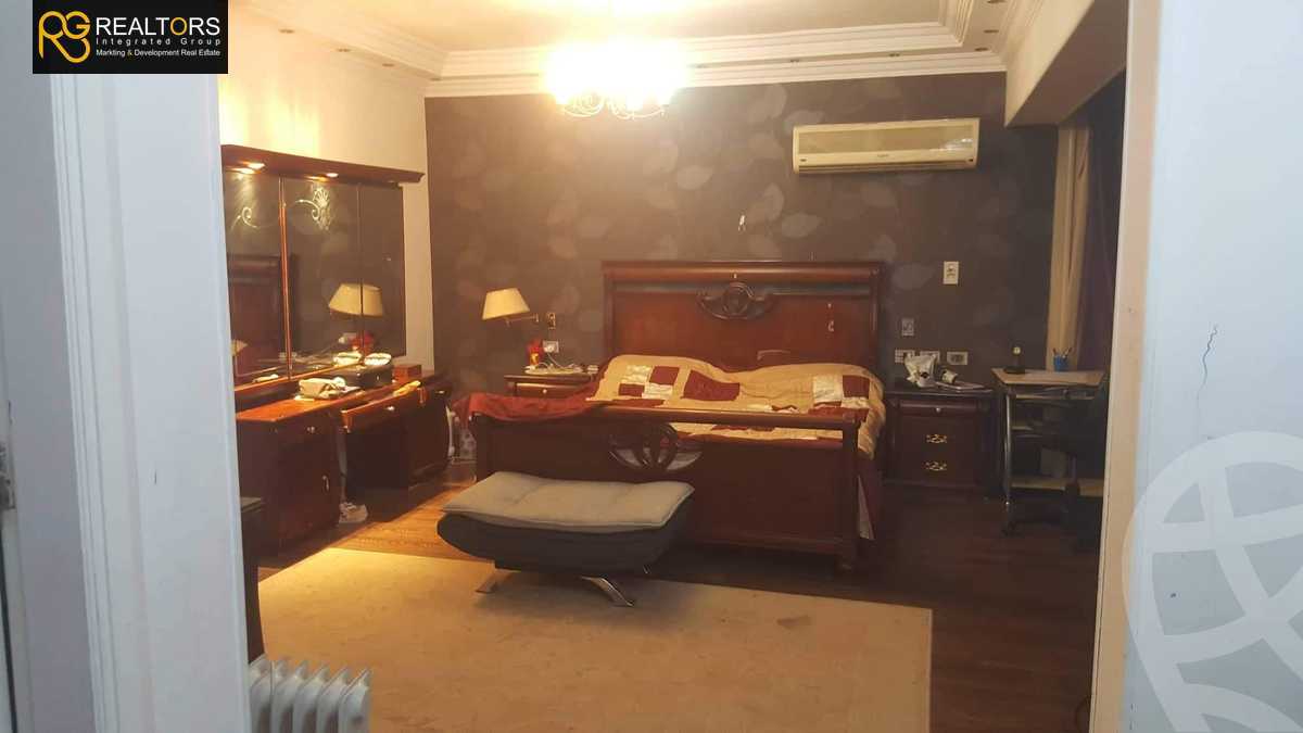 https://aqarmap.com.eg/ar/listing/3801190-for-sale-cairo-el-sheikh-zayed-city-compounds-in-sheikh-zayed-beverly-hills