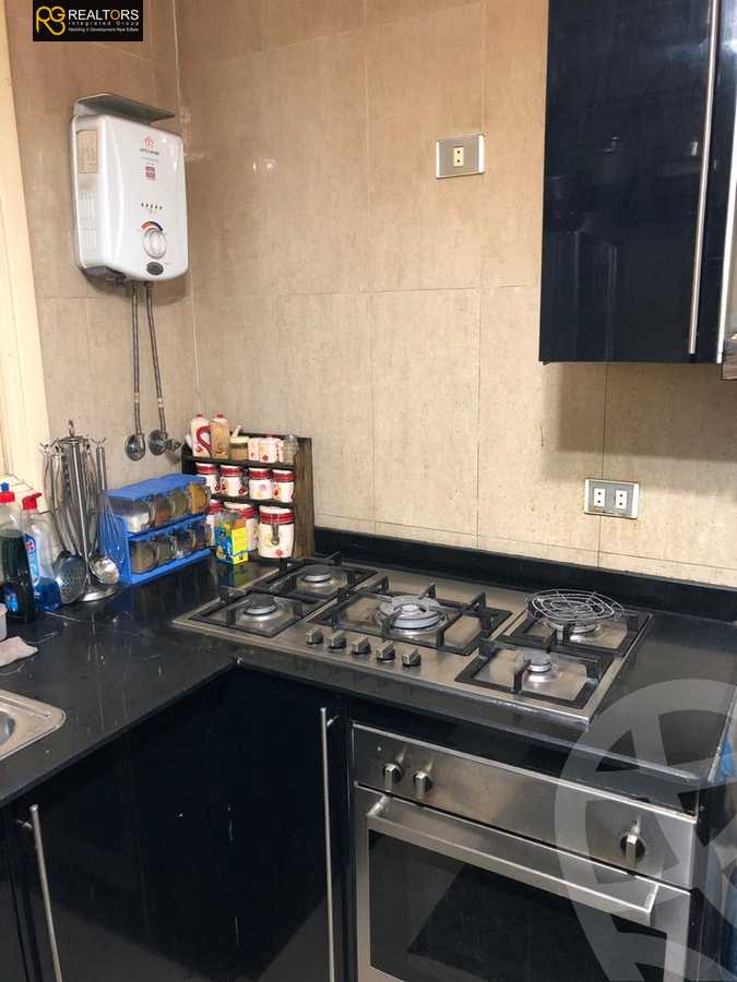 https://aqarmap.com.eg/ar/listing/3820569-for-sale-cairo-el-sheikh-zayed-city-compounds-in-sheikh-zayed-el-khamayel