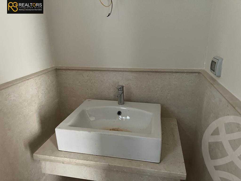 https://aqarmap.com.eg/ar/listing/3820832-for-sale-cairo-6th-of-october-compound-soleya