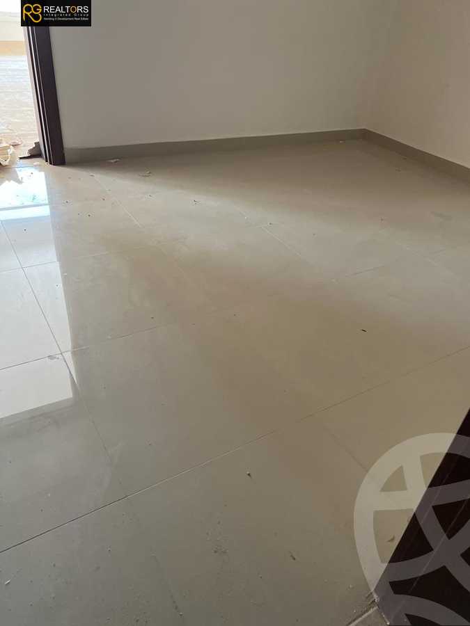 https://aqarmap.com.eg/ar/listing/3820832-for-sale-cairo-6th-of-october-compound-soleya