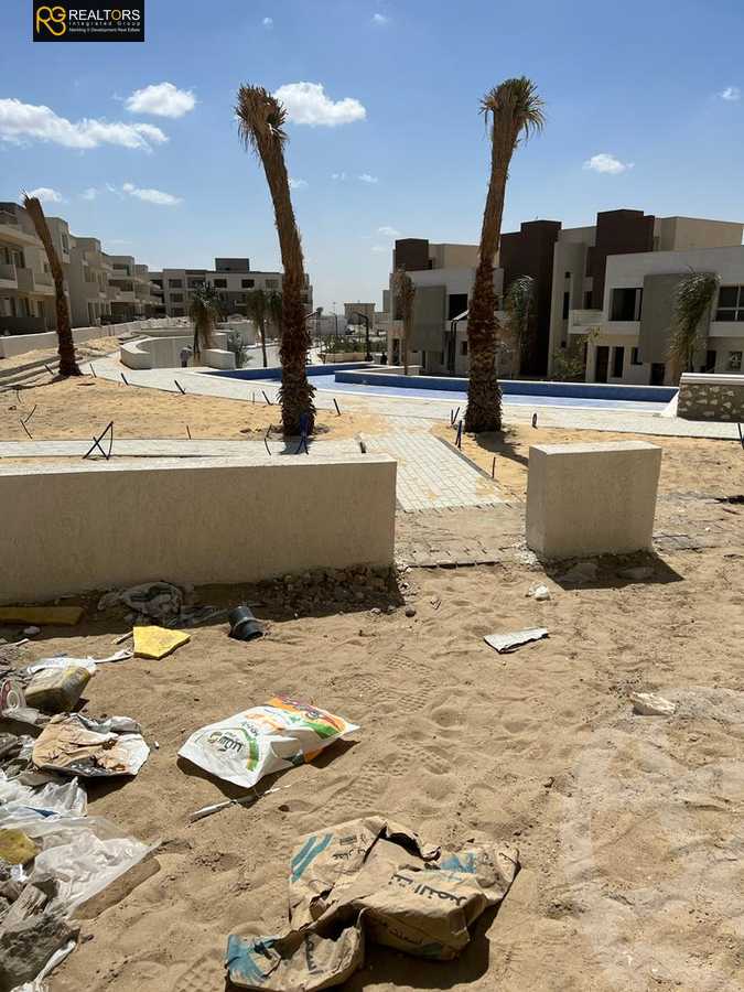 https://aqarmap.com.eg/ar/listing/3820832-for-sale-cairo-6th-of-october-compound-soleya