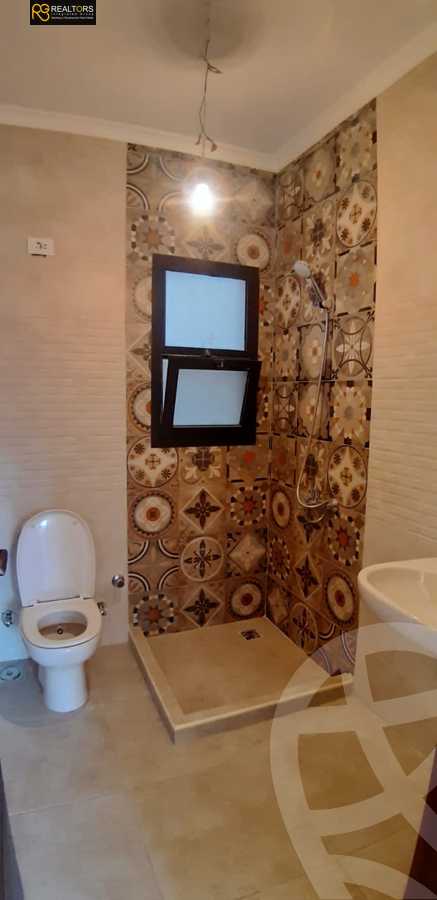 https://aqarmap.com.eg/ar/listing/3821117-for-rent-cairo-el-sheikh-zayed-city-compounds-in-sheikh-zayed-the-courtyard