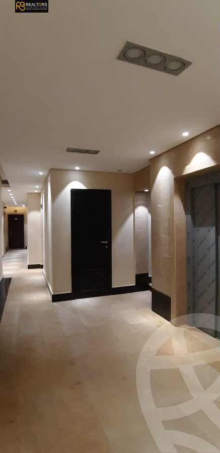 https://aqarmap.com.eg/ar/listing/3821117-for-rent-cairo-el-sheikh-zayed-city-compounds-in-sheikh-zayed-the-courtyard