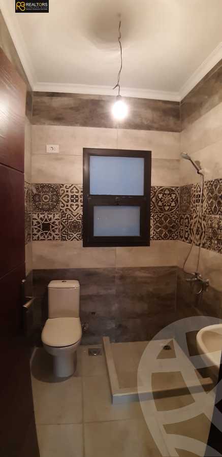 https://aqarmap.com.eg/ar/listing/3821117-for-rent-cairo-el-sheikh-zayed-city-compounds-in-sheikh-zayed-the-courtyard