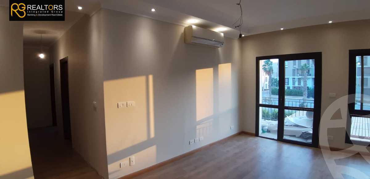 https://aqarmap.com.eg/ar/listing/3821117-for-rent-cairo-el-sheikh-zayed-city-compounds-in-sheikh-zayed-the-courtyard