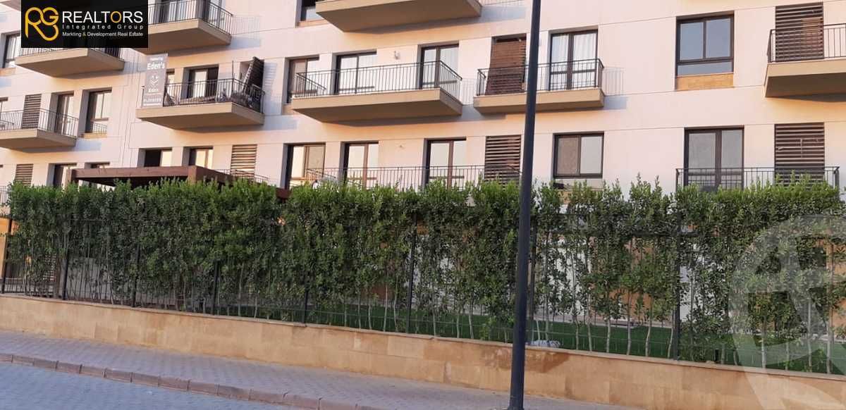 https://aqarmap.com.eg/ar/listing/3821117-for-rent-cairo-el-sheikh-zayed-city-compounds-in-sheikh-zayed-the-courtyard