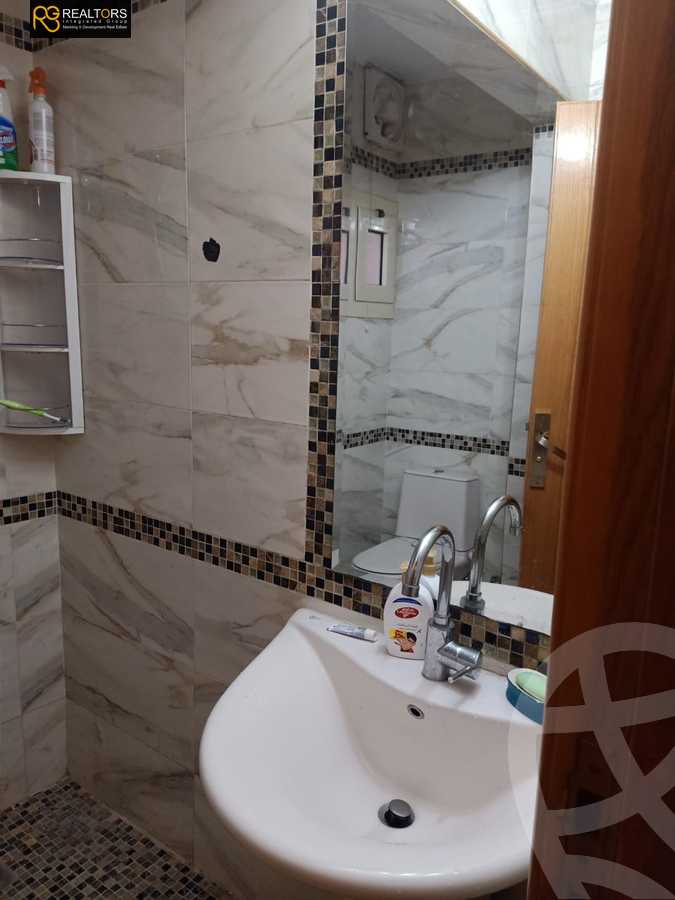 https://aqarmap.com.eg/ar/listing/3822832-for-sale-cairo-el-sheikh-zayed-city-compounds-in-sheikh-zayed-beverly-hills