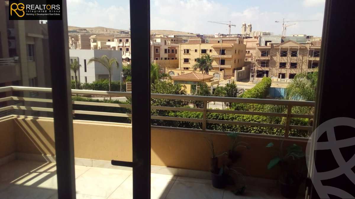 https://aqarmap.com.eg/ar/listing/3822856-for-sale-cairo-el-sheikh-zayed-city-compounds-in-sheikh-zayed-jewar