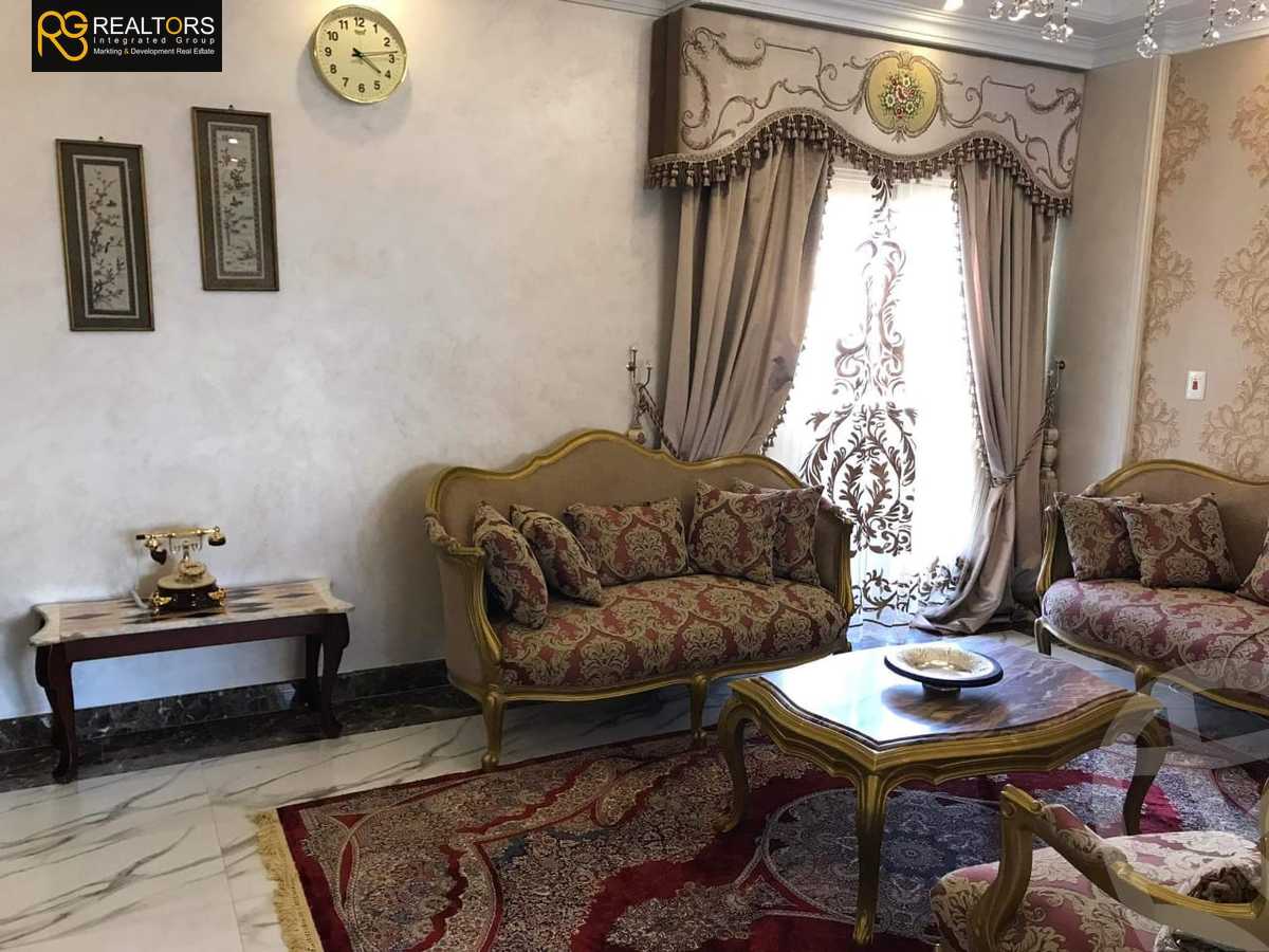 https://aqarmap.com.eg/ar/listing/3822873-for-sale-cairo-el-sheikh-zayed-city-compounds-in-sheikh-zayed-el-khamayel