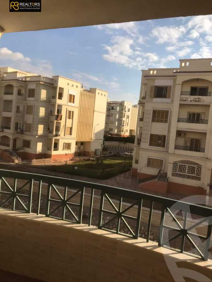 https://aqarmap.com.eg/ar/listing/3822873-for-sale-cairo-el-sheikh-zayed-city-compounds-in-sheikh-zayed-el-khamayel