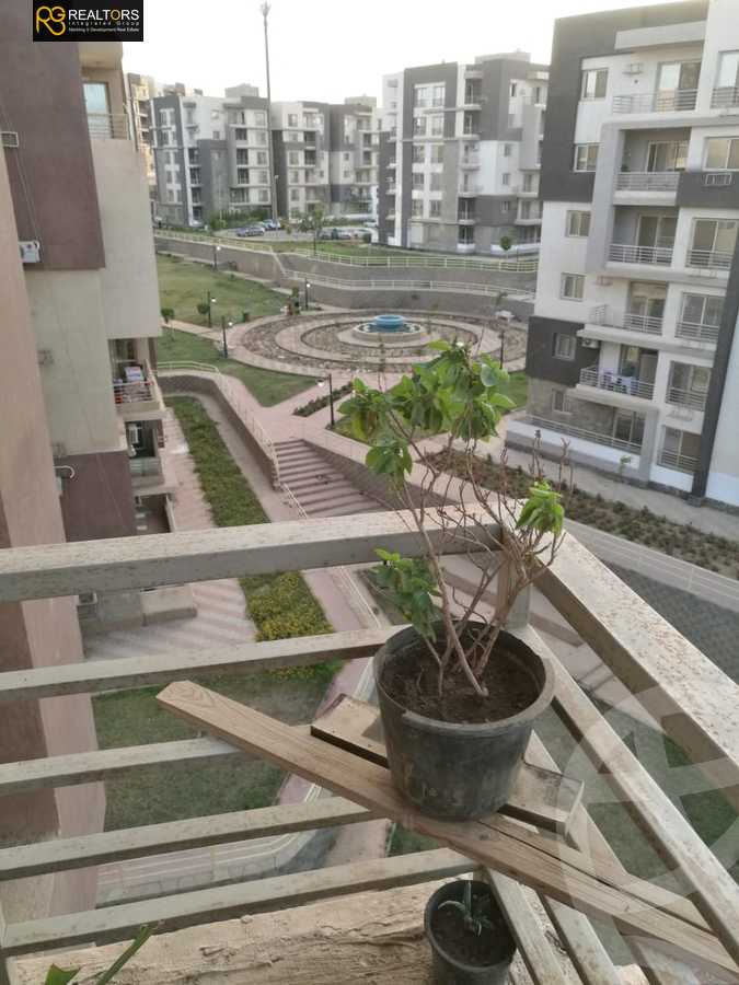 https://aqarmap.com.eg/ar/listing/3823498-for-sale-cairo-6th-of-october-hadaeq-october-kmbwnd-fy-hdyq-ktwbr-dar-misr