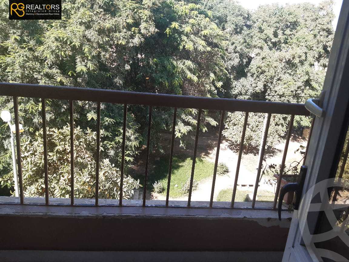 https://aqarmap.com.eg/ar/listing/3828543-for-sale-cairo-el-sheikh-zayed-city-el-hay-el-thaleth-ashaer-tryq-lshbb